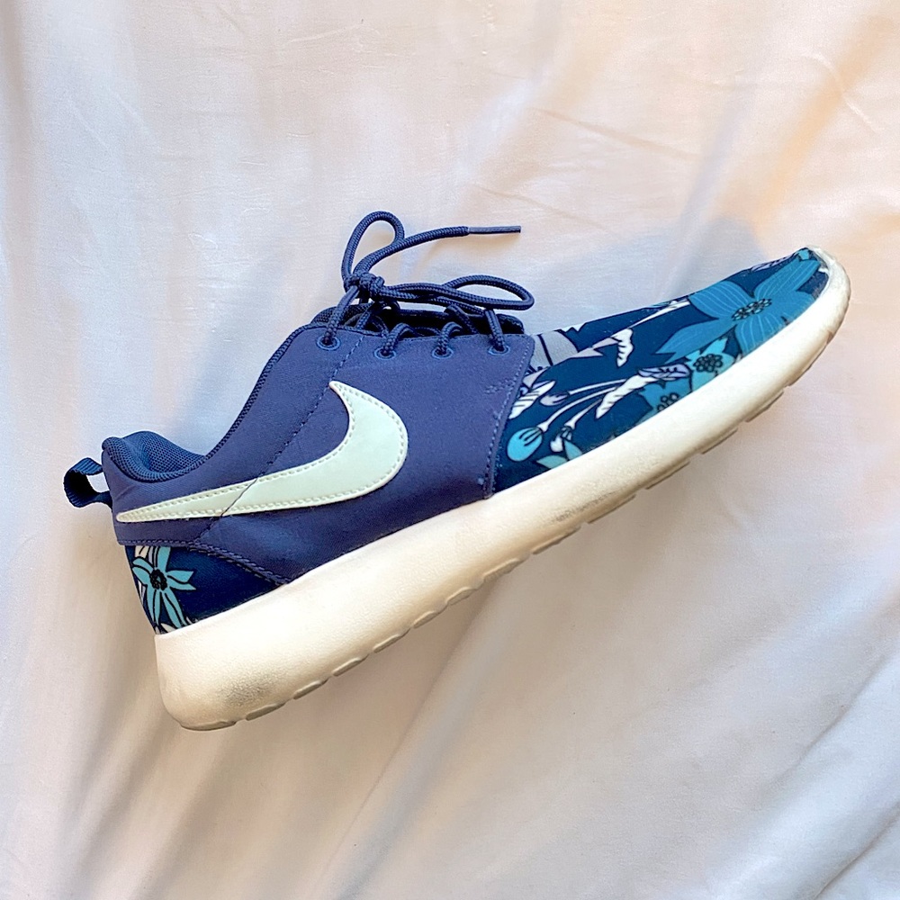 Nike Women's Roshe One Print Premium